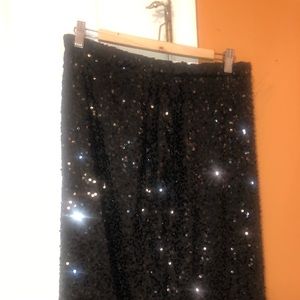 Knee length sequined skirt